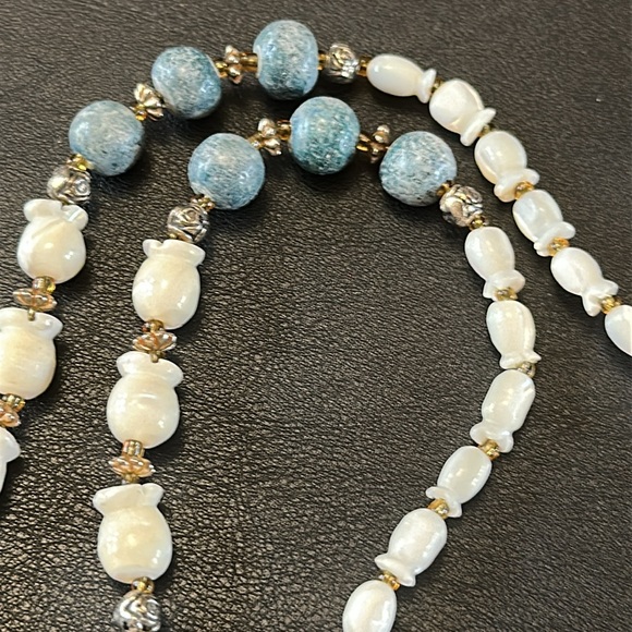 Mother Of Pearl & Jasper Barrel Clasp Vintage Necklace - Picture 10 of 11